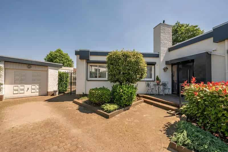 Vrijstaande Bungalow Venlo Oost  3 slaapkamers Grote tuin