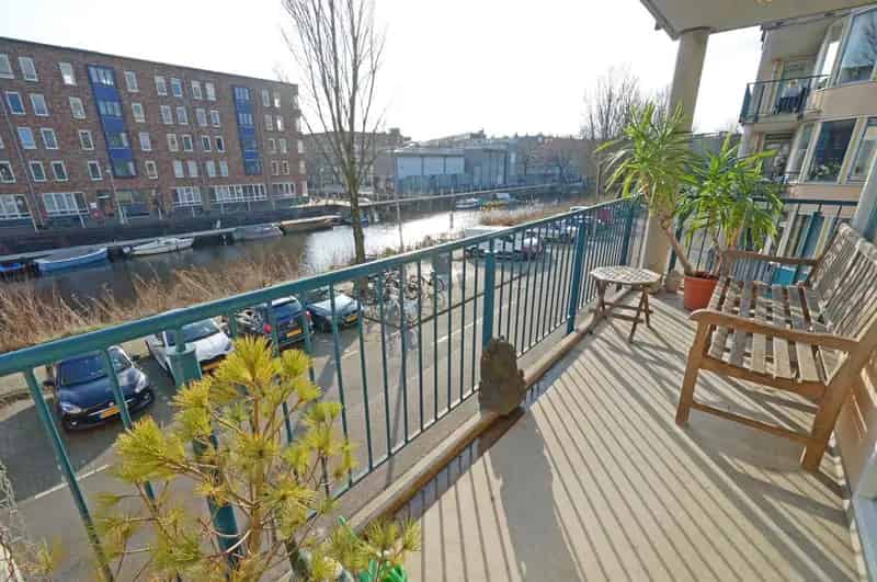 Hoekappartement Jordaan 71m2 2 slaapkamers balkon