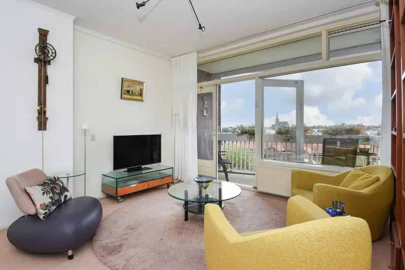 3-kamer appartement Bloemenbuurt Den Haag