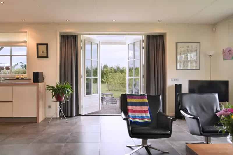 Woonboerderij met Wijngaard te Koop