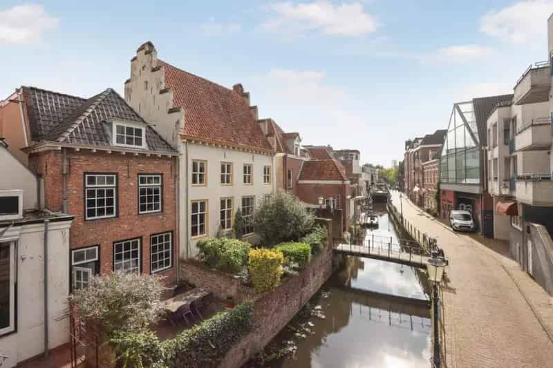 Middeleeuws Grachtenpand Amersfoort: Rijksmonument Te Koop