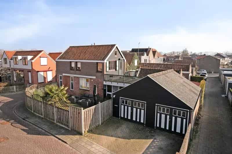 Hoekwoning Sint-Maartensdijk 3 slaapkamers garage tuin