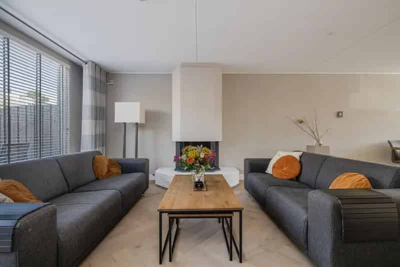 Ruime 5 Kamer Woning Instapklaar Moderne Keuken Badkamer Tuin