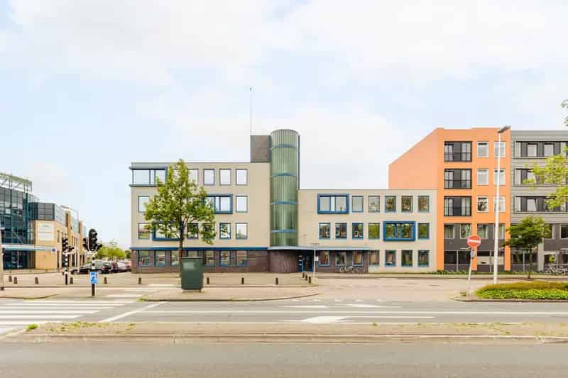 Kantoorruimte te huur Purmerend  1091 m²