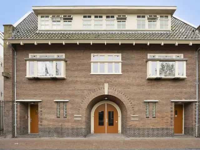 Modern Appartement Leeuwarden Centrum Ruime Woonkamer Balkon