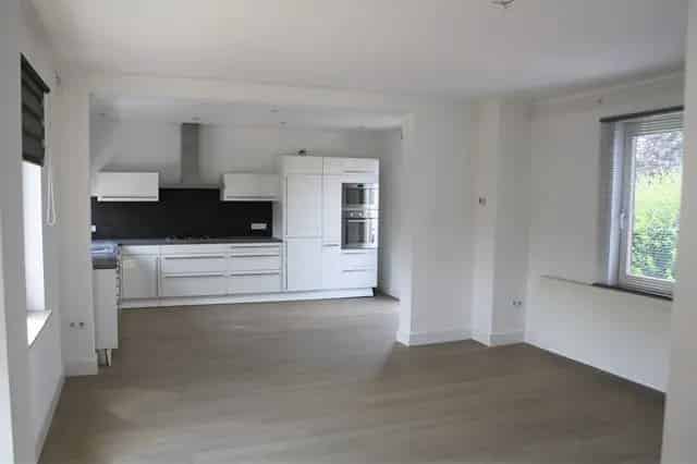 Bovenwoning Sittard 3 Kamers 100m2 te Huur