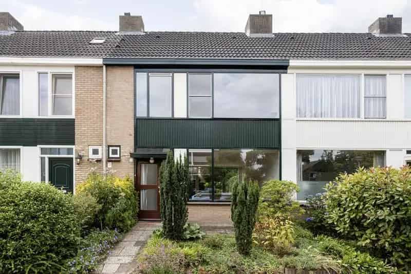 Tussenwoning Oude Gracht Oost 4 slaapkamers 112m2 tuin Zuidwesten