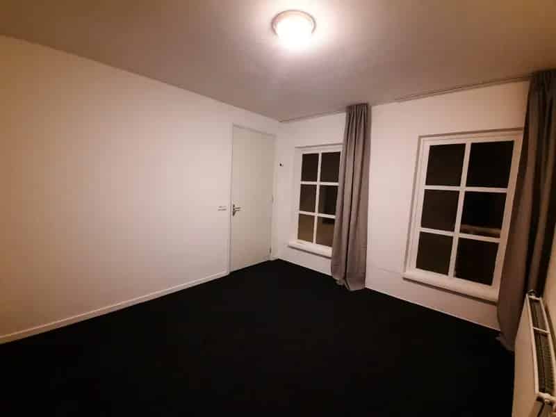 Ruime kamer Goes binnenstad 16m2 - inclusief GWL en Wifi