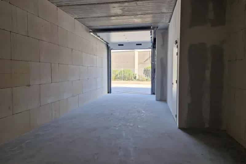 Bedrijfshal te Huur Weesp 160m2  Duurzaam Complex