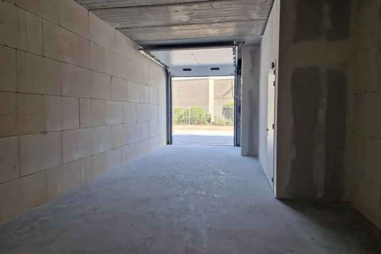 Bedrijfshal te Huur Weesp 160m2  Duurzaam Complex