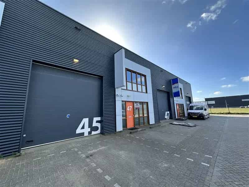 Bedrijfshal te Huur Bleiswijk 240m2 Kantoorruimte A12