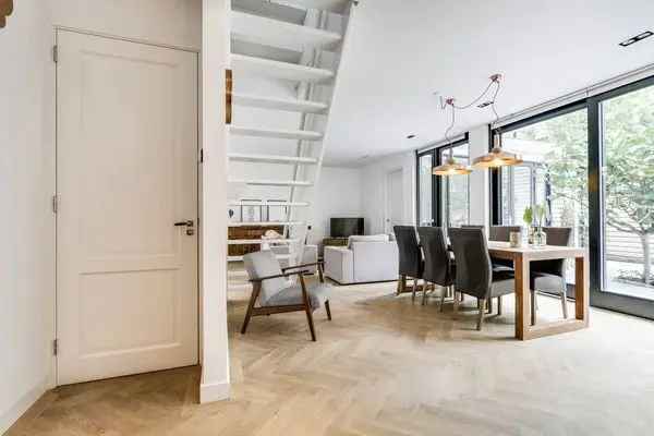 Appartement Te Huur in Amsterdam, Noord-Holland