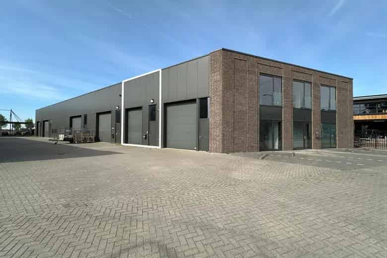 117m2 Bedrijfsruimte te Huur Werkendam