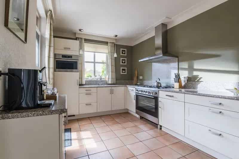 Huis te koop Made 5 slaapkamers 2 badkamers Tuinkamer