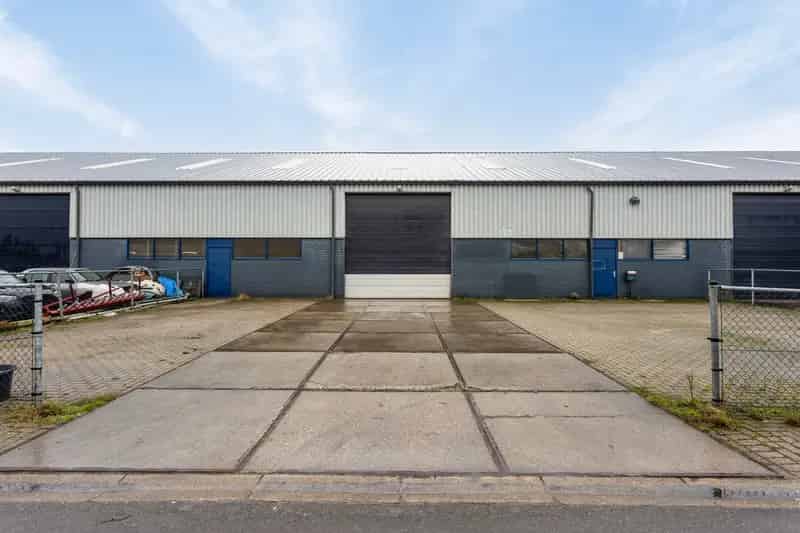 Bedrijfshal te huur Leek 572m2