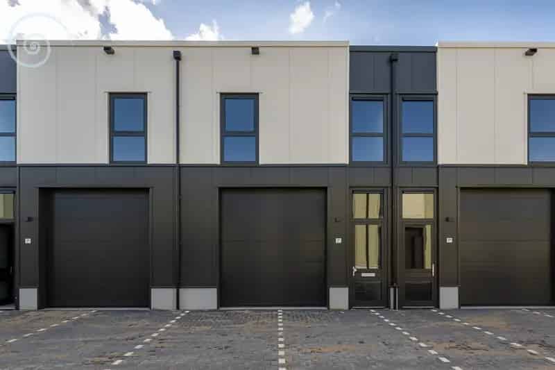 Bedrijfshal Oude Tonge 91m2 te huur
