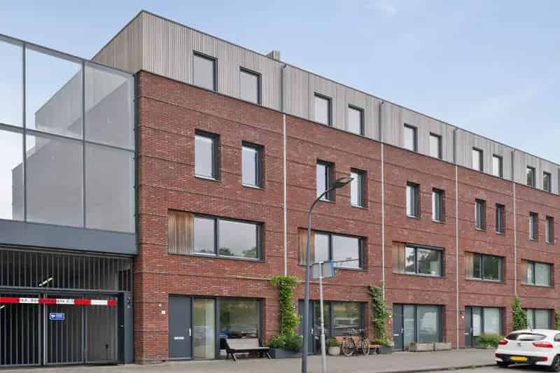 Moderne Hoekwoning Haarlem 4 Lagen Tuin Dakterras Parkeerplaats