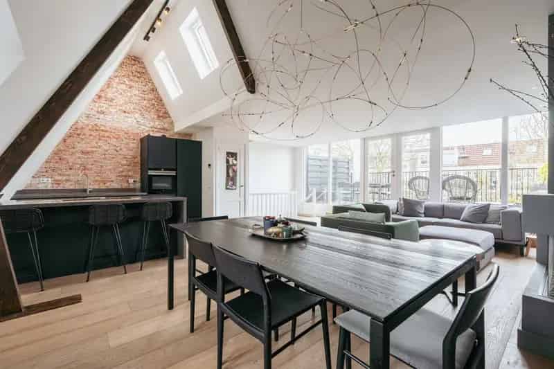 Appartement Amsterdam Zuid 124m2 3 slaapkamers 2 badkamers terras