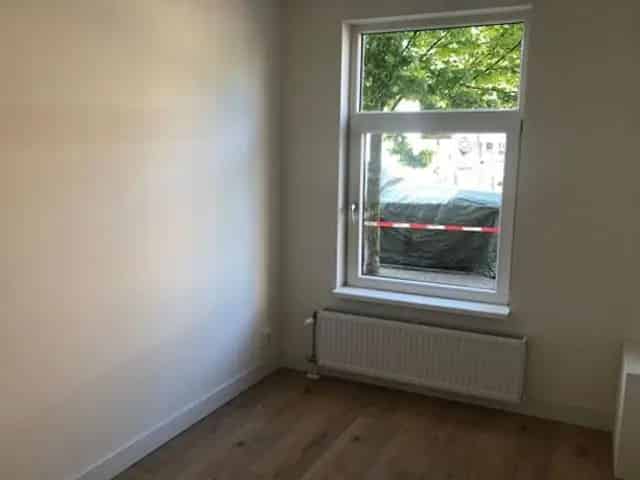 Appartement Den Haag: 2 Slaapkamers, Luxe Badkamer, Ruime Tuin