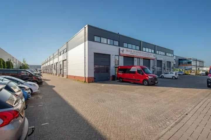 Bedrijfshal te koop Wateringen Westland Business Center