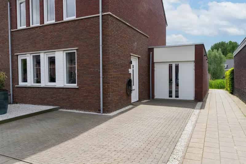 Ruime Instapklare Hoekwoning in Werkendam