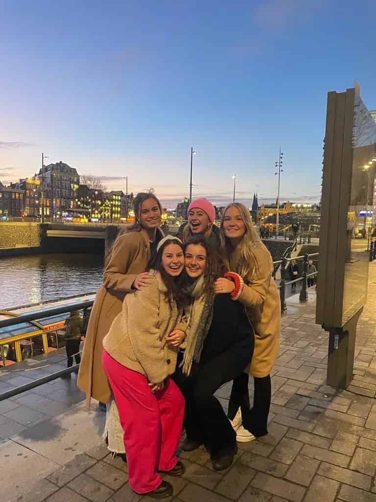 Studentenkamer Enschede - Gezellig Huis - 18m2 - 340 euro