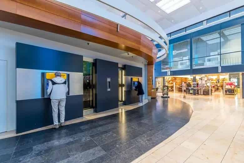 47m2 Winkelruimte te Huur Rotterdam Zuidplein