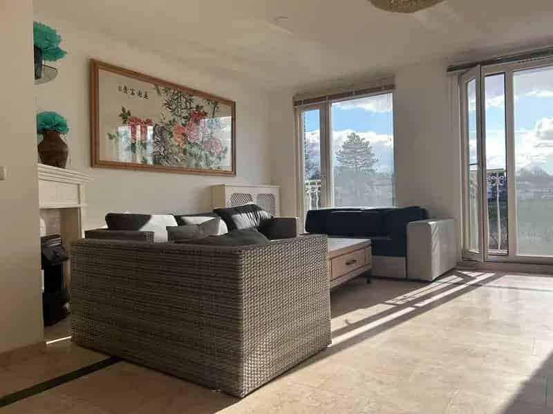 Loftkamer Amsterdam West te huur 30m2