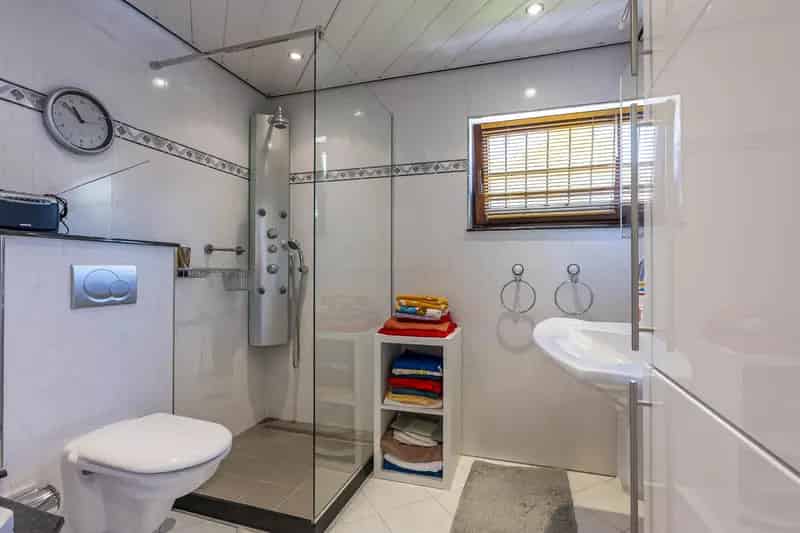 2-onder-1-kapwoning Haanrade Ruime Garage Souterrain
