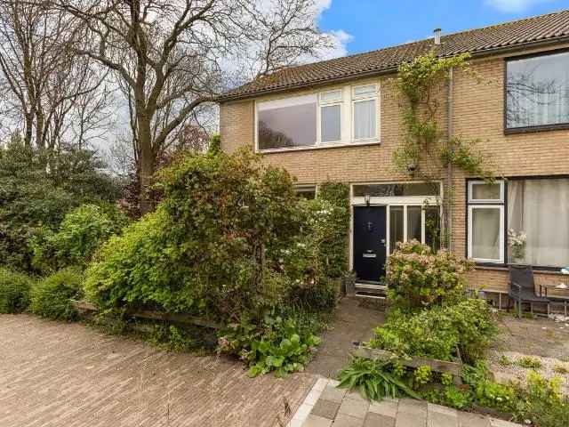 Hoekwoning Dordrecht 126m² Grote Tuin 3 Slaapkamers