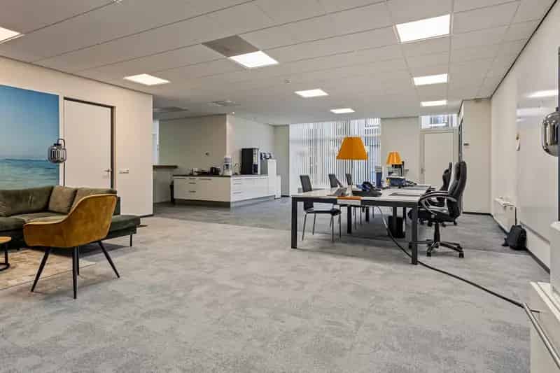 Bedrijfshal te huur Veenendaal 280m2 Moderne Kantoorruimte