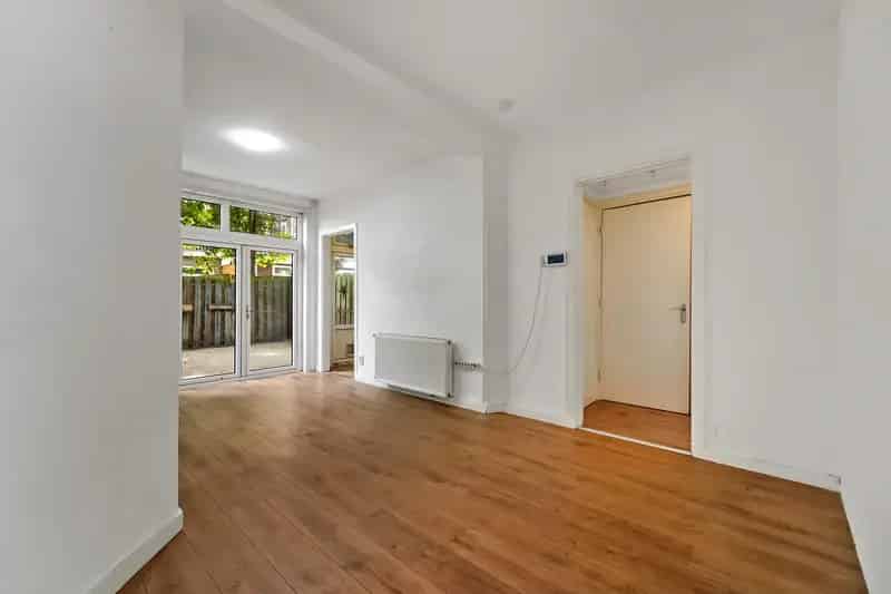 3 Kamer Benedenwoning 48m2 Tuin  -  Ideaal voor Starters