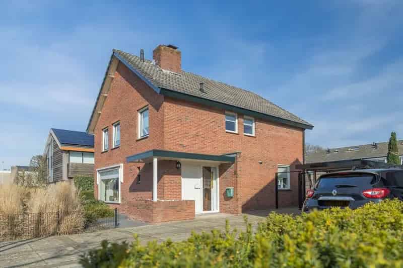 Vrijstaande woning Vriezenveen 125m² 400m² perceel garage oosttuin