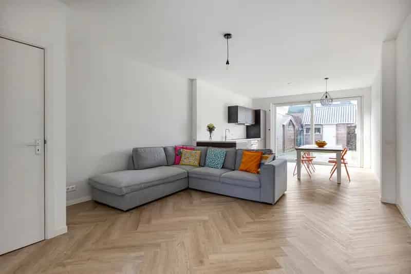 Moderne Gasloze Tussenwoning Purmerend 4 slaapkamers