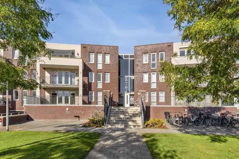Appartement Sassenheim 2 slaapkamers balkon lift berging