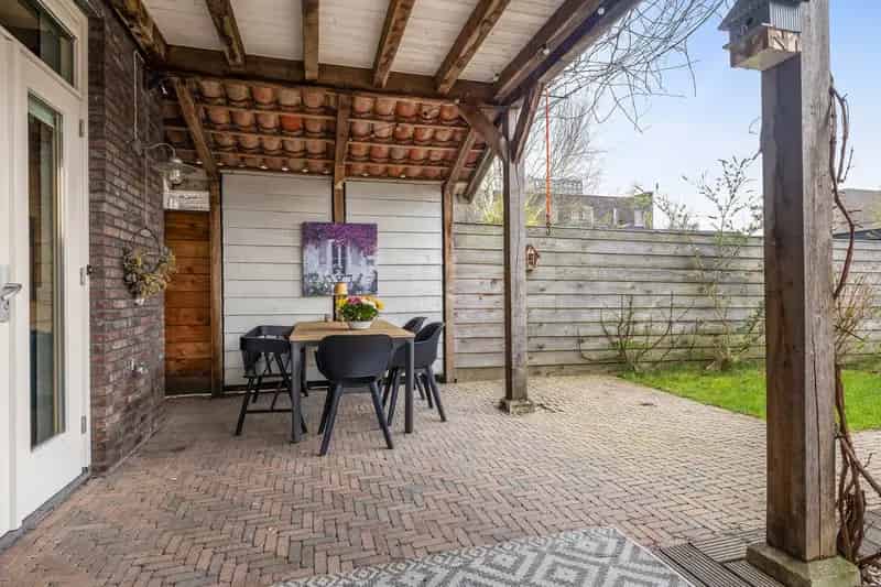 Huis te koop Lemmerkade Amersfoort: Luxe Grachtenpand met 5 slaapkamers