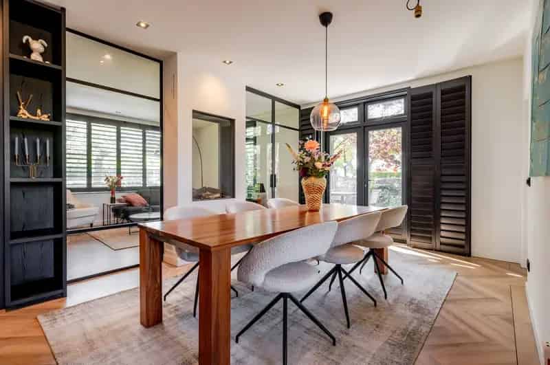 Moderne Tweekapper met Kantoor Stroe