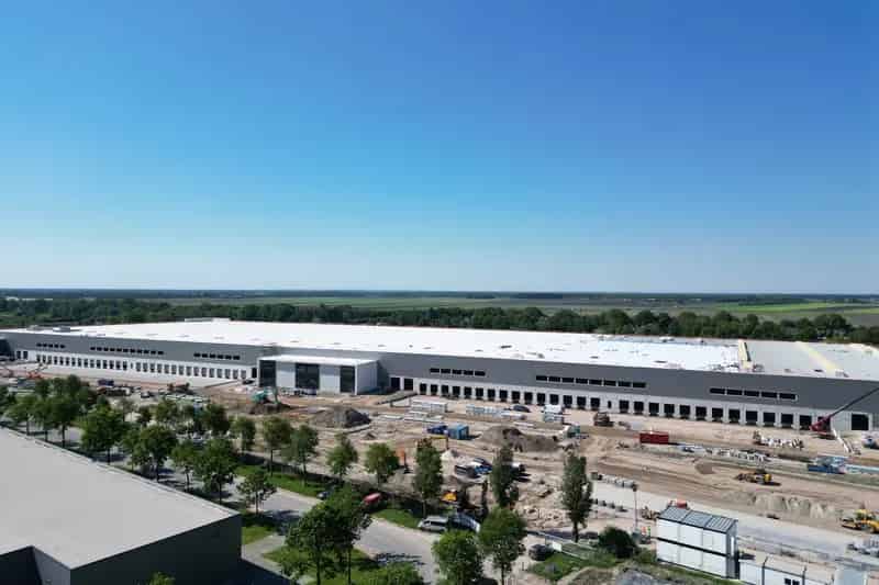 Bedrijfshal te Huur Emmen A37 66290m2 Distributie Logistiek