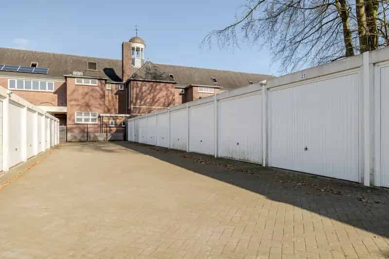 Garage te koop Breda - 20m² - Elektrische deur
