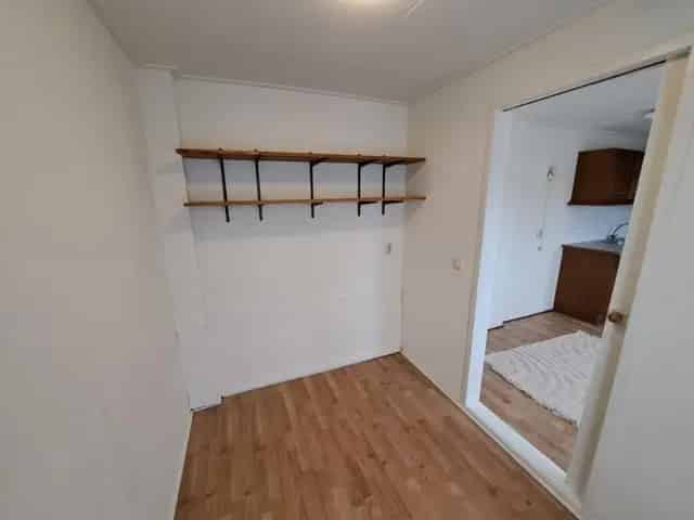 Lemmer Benedenwoning 2 Kamers 25m2 te Huur