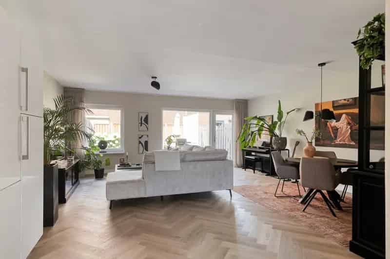 Huis Te Koop , 20, Zuideinde, Dinteloord, Noord-Brabant