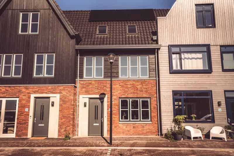 Huis te koop Weesp 5 slaapkamers luxe afwerking tuin