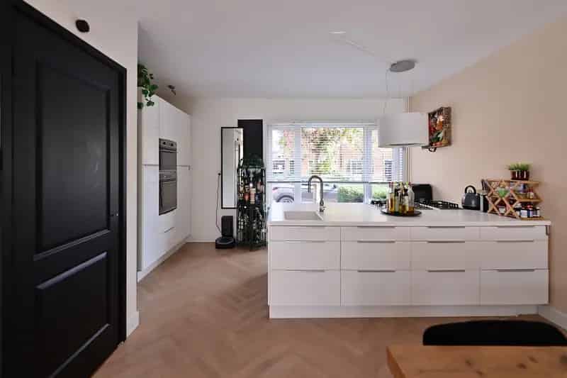 Huis te koop Hilversum 4 slaapkamers grote tuin