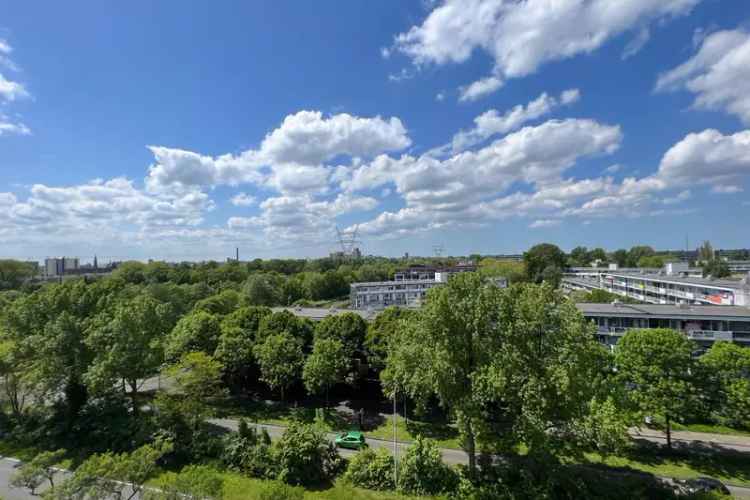 Ruim appartement Leiden Merenwijk 98m2 Balkon West Uitzicht
