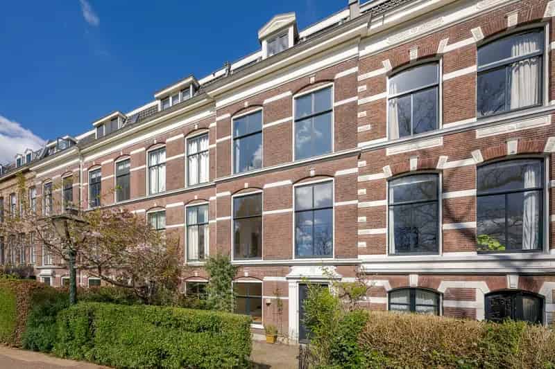 Herenhuis te koop Leiden Plantsoen: Ruimte, charme en parkzicht