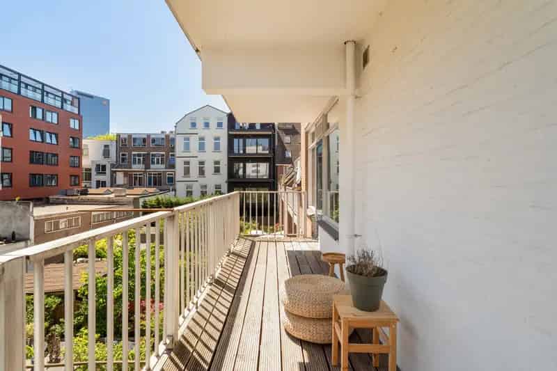 Lichtrijk Appartement Agniesebuurt 2 slaapkamers Balkon