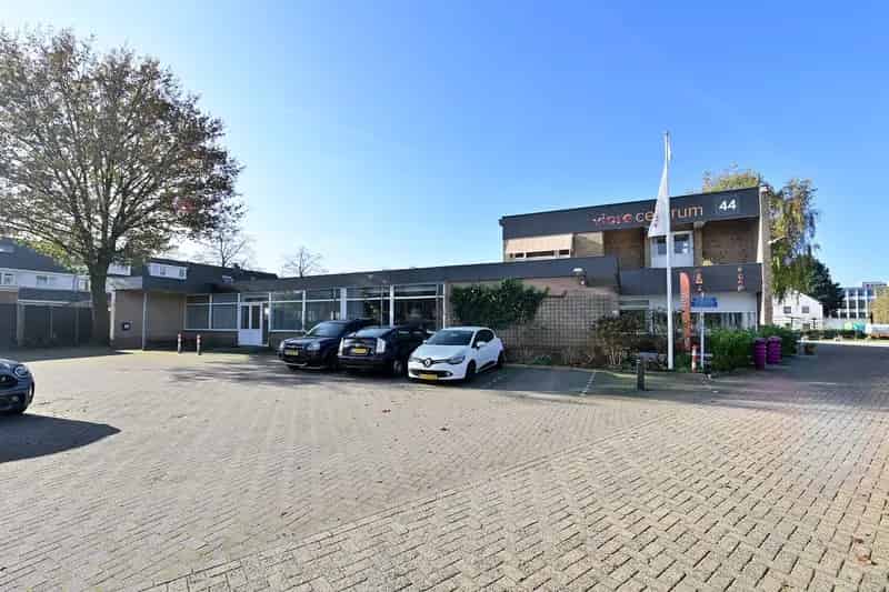 Bedrijfshal Hilversum 776m² te Huur Oosterengweg