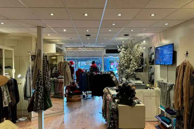 Winkel Hilversum | Zoek winkels te huur: Gijsbrecht van Amstelstraat 142 1214 BD Hilversum [funda in business]