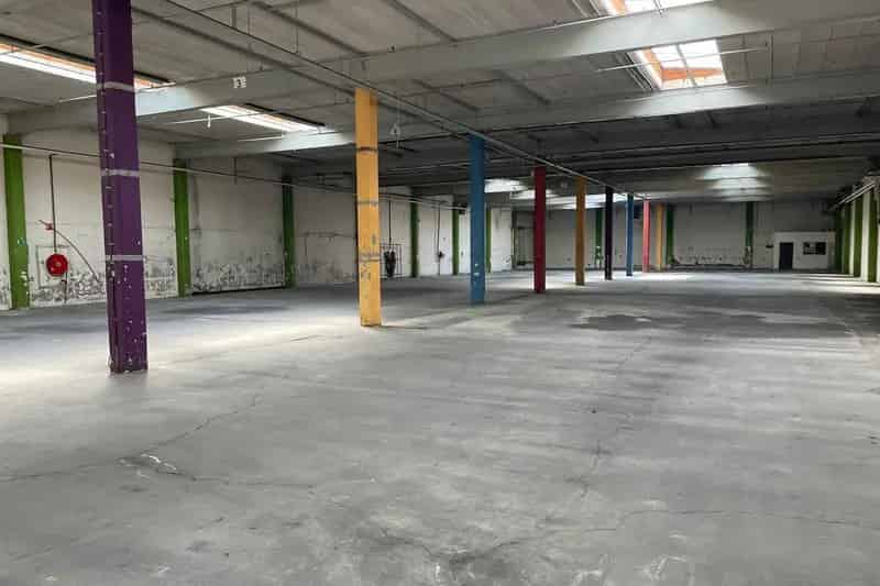 Bedrijfshal te Huur Veenendaal 8121m²