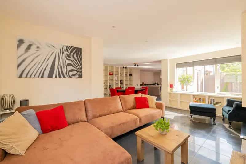 Huis te koop Wateringen 5 slaapkamers tuin parkeerplaats